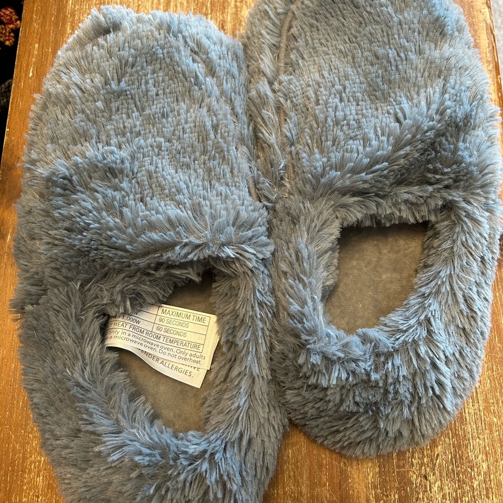 Women’s Warmies plush grey new slippers